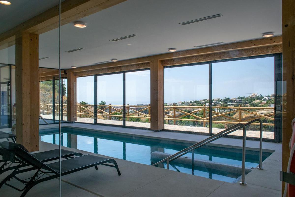 Apartamento Luxury Penthouse Casa De Paraiso, Sea View, Pools, Golf Estepona