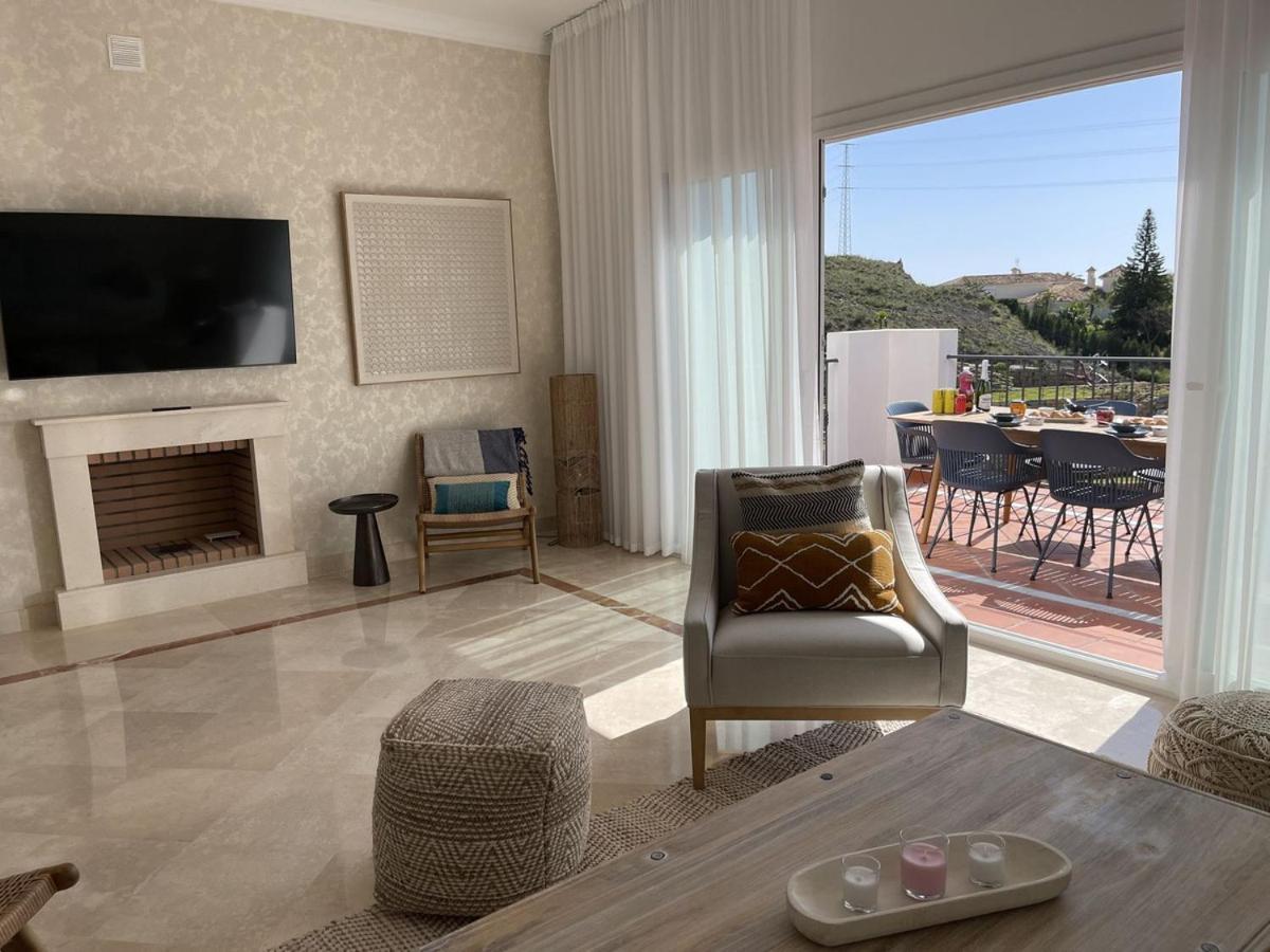 Luxury Penthouse Casa De Paraiso, Sea View, Pools, Golf *