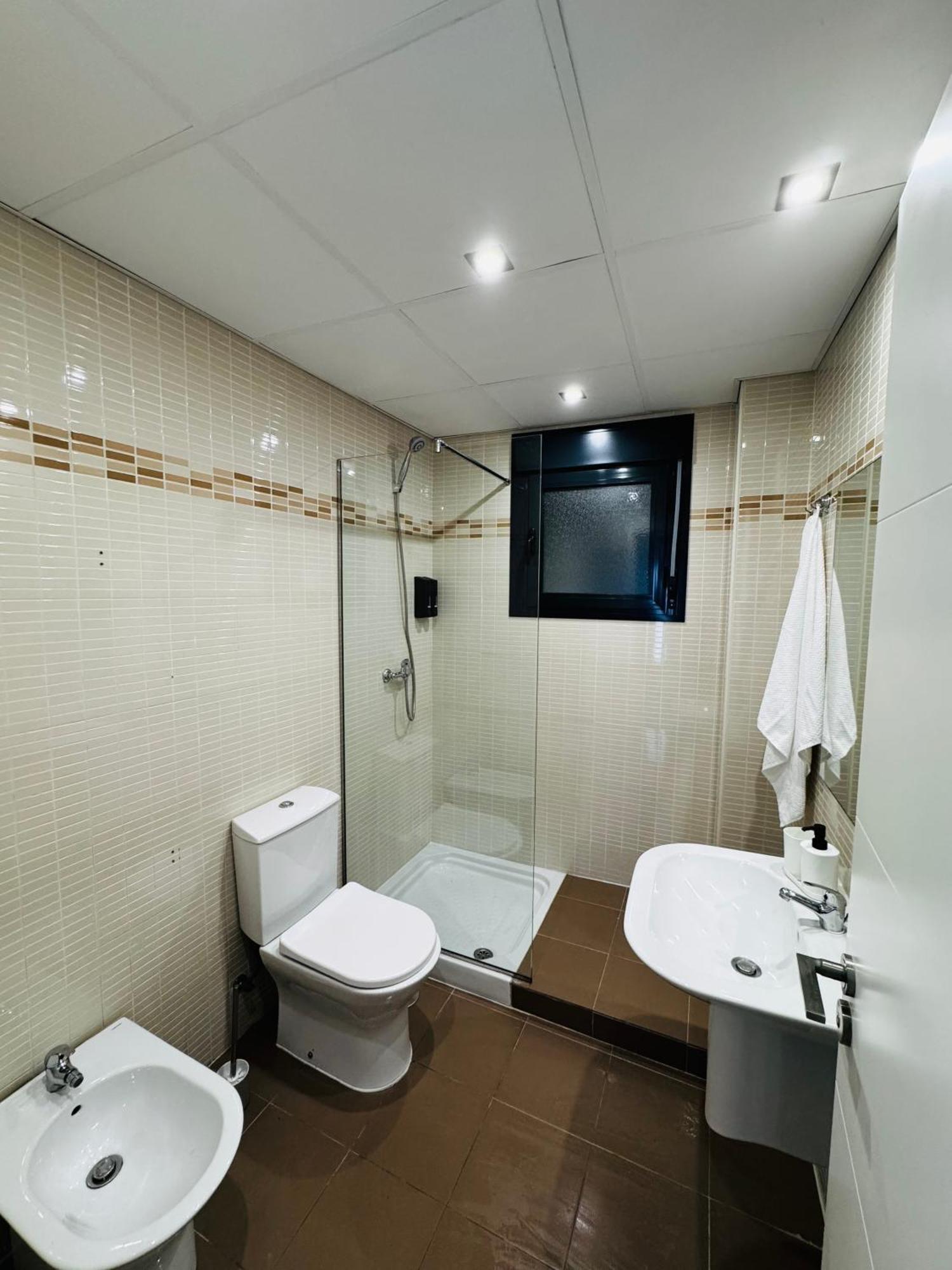 Luxury On The & Infinity Pool, Marbella Apartment *