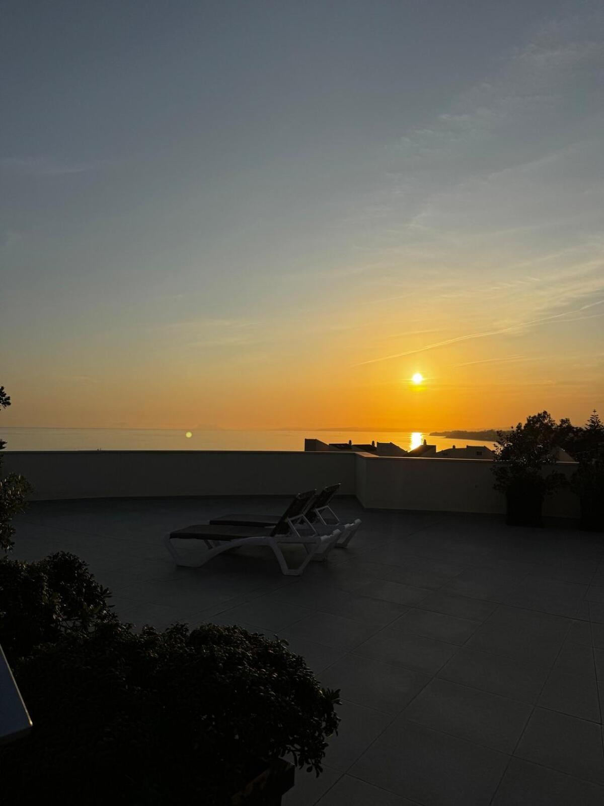 Luxury On The & Infinity Pool, Marbella *