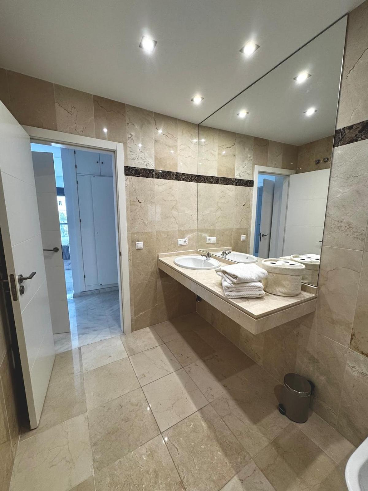 Luxury On The & Infinity Pool, Marbella Estepona