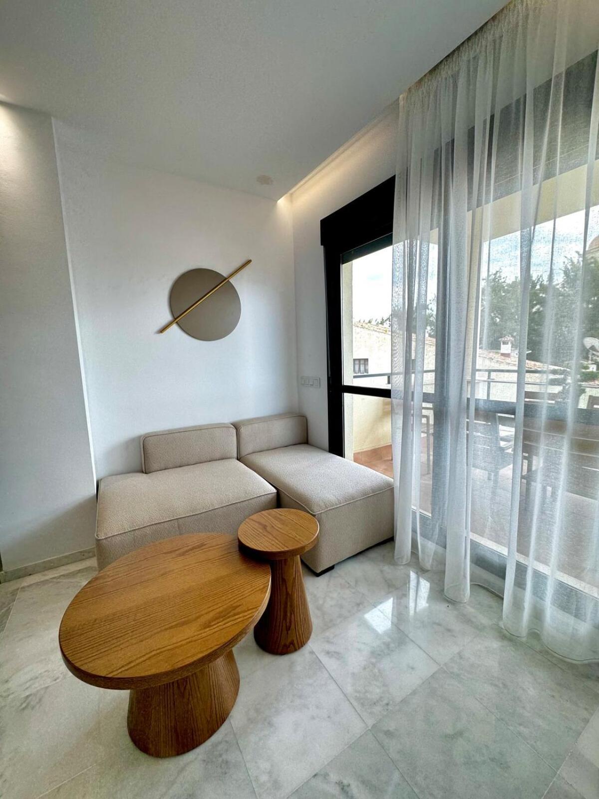 Apartment Luxury On The & Infinity Pool, Marbella *