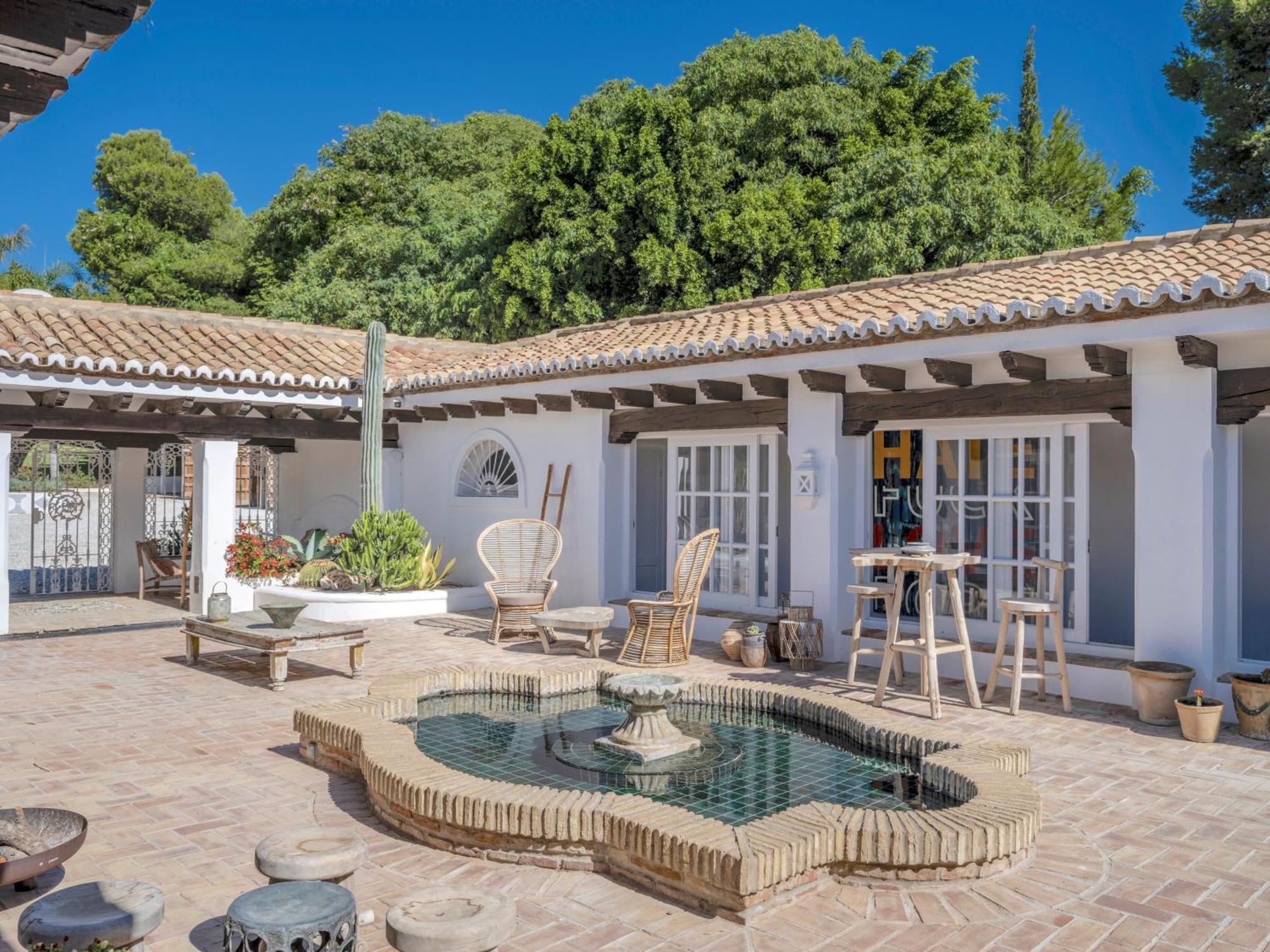 Smb10 - Stunning Luxury On A Private Domaine At Padierna Golf Club Golf Club Villa *