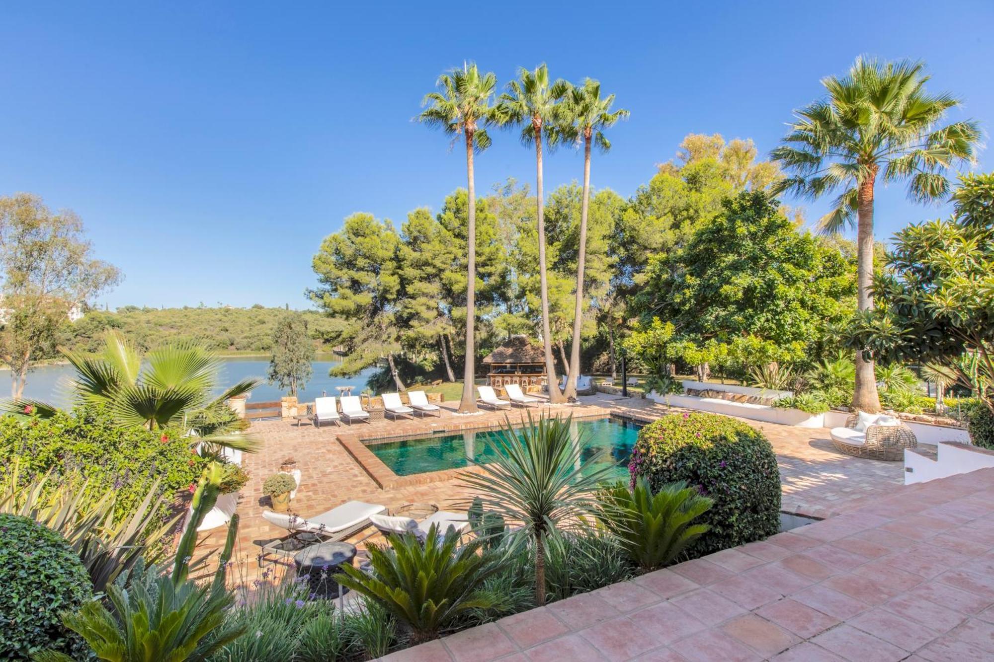 Smb10 - Stunning Luxury On A Private Domaine At Padierna Golf Club Golf Club Villa *