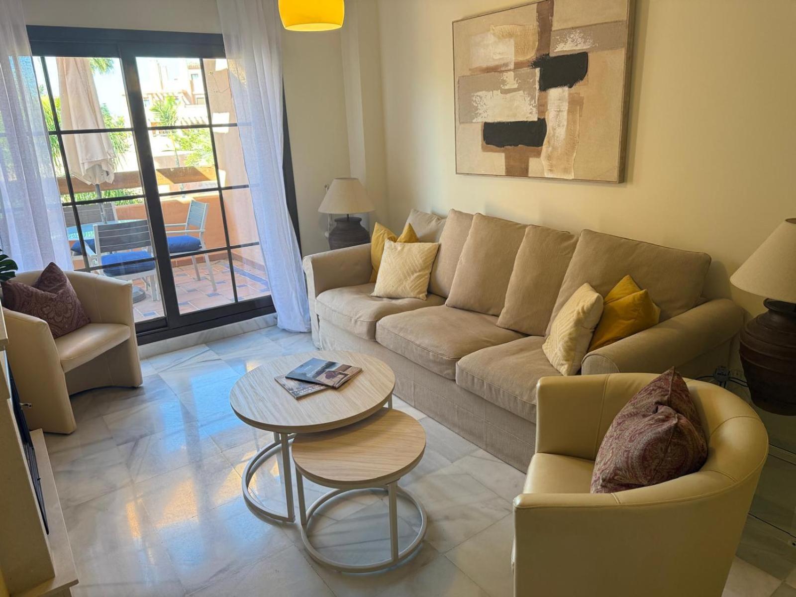 Lovely Two Bedroom Apartment *