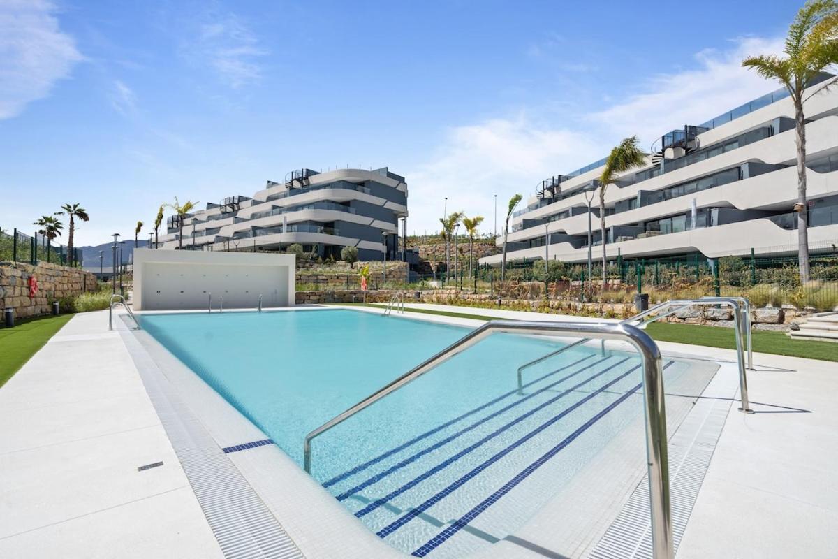 Oasis 325 With Private Garden & Wellnes Apartamento Estepona