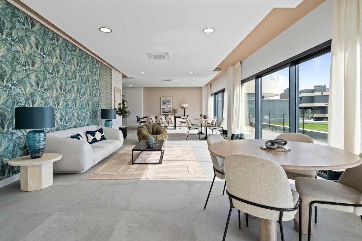 Oasis 325 With Private Garden & Wellnes Apartamento *