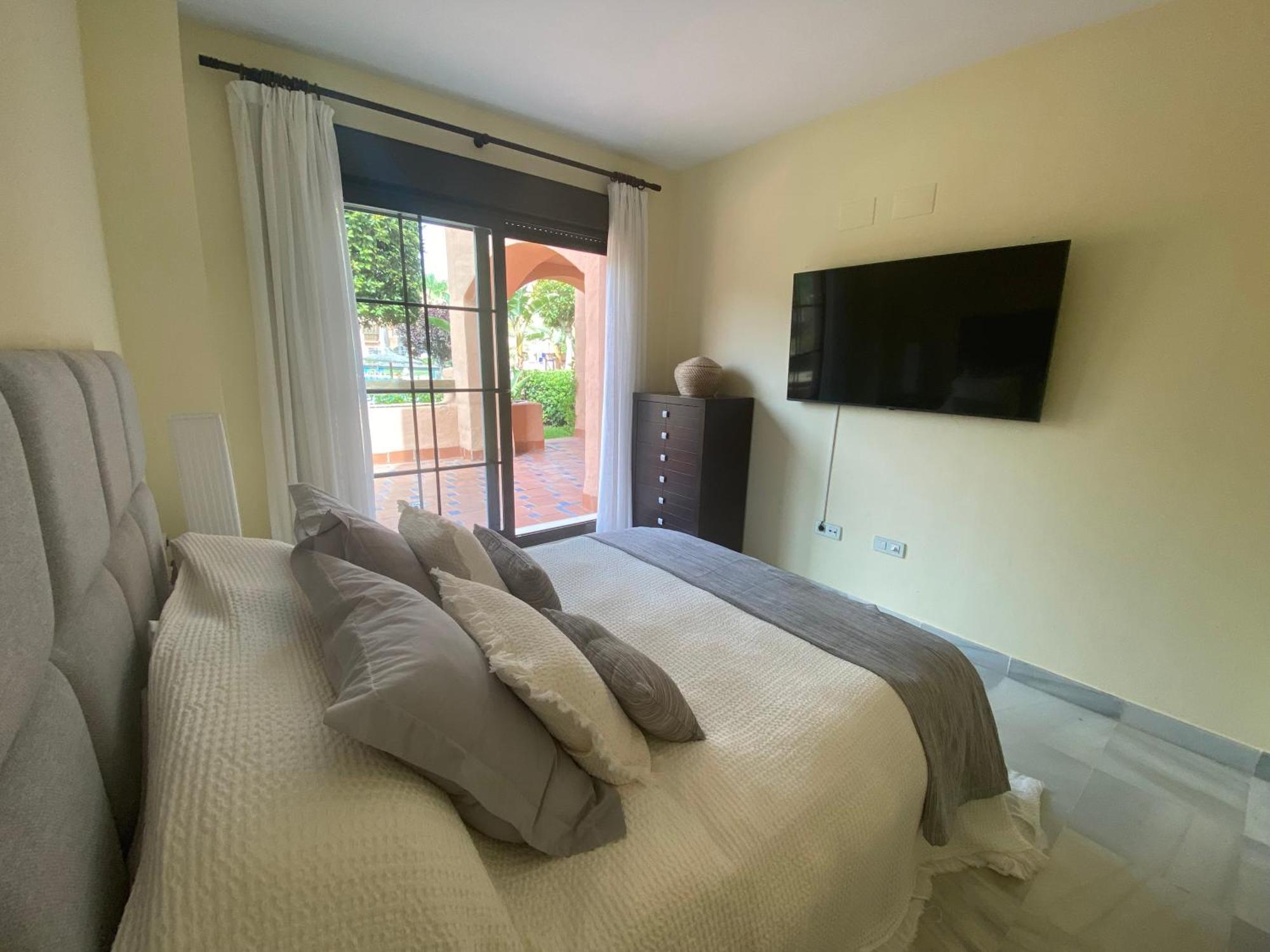 1197: 3 Bedroom Grd Floor Hacienda Del Sol *