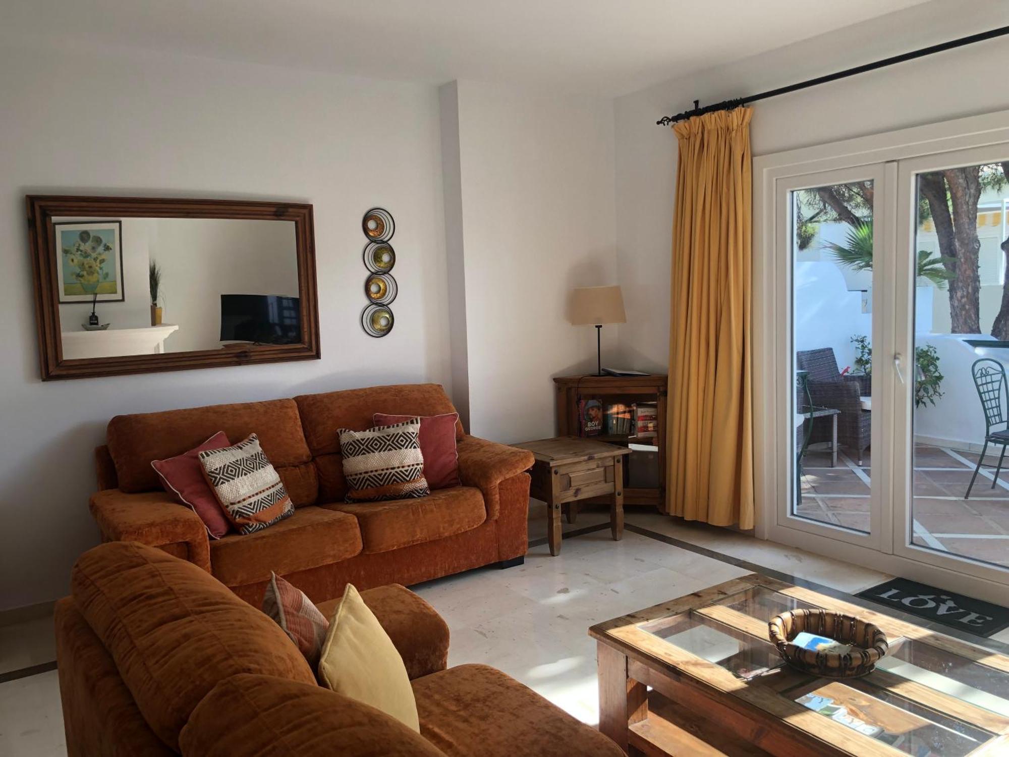 1404: 2 Bed Penthouse In El Presidente *