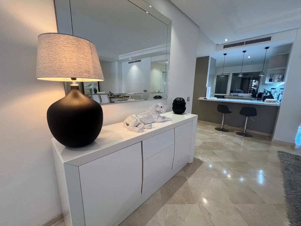 Apartment Te Huur 2 Slaapkamers Frontline Complex