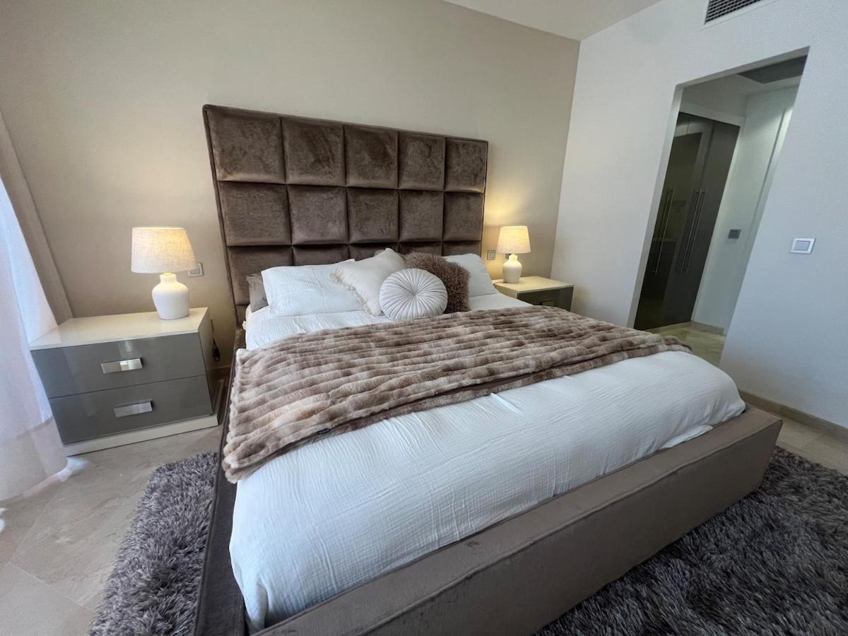 Apartment Te Huur 2 Slaapkamers Frontline Complex *