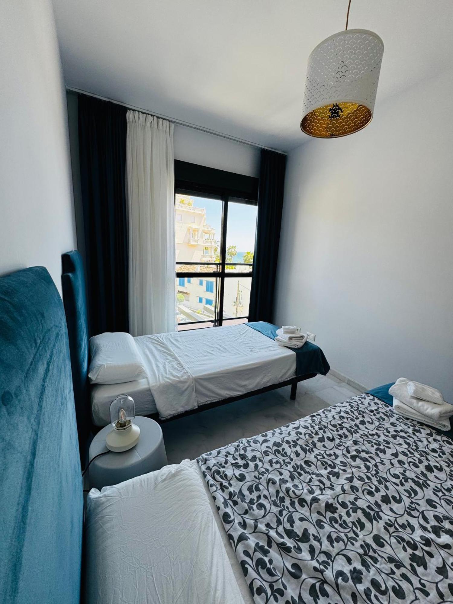 Apartment Luxury On The & Infinity Pool, Marbella Estepona