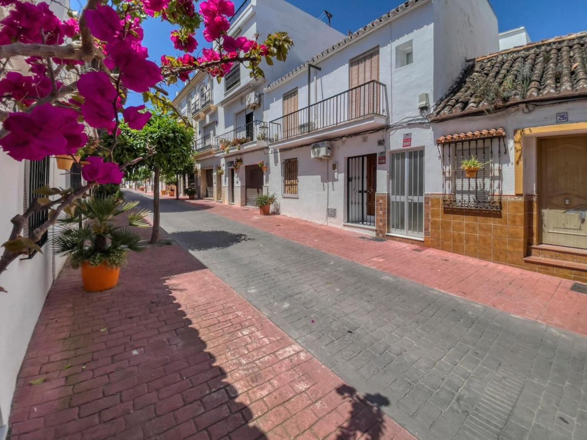 Apartamento Chic Andalusian Retreat Estepona