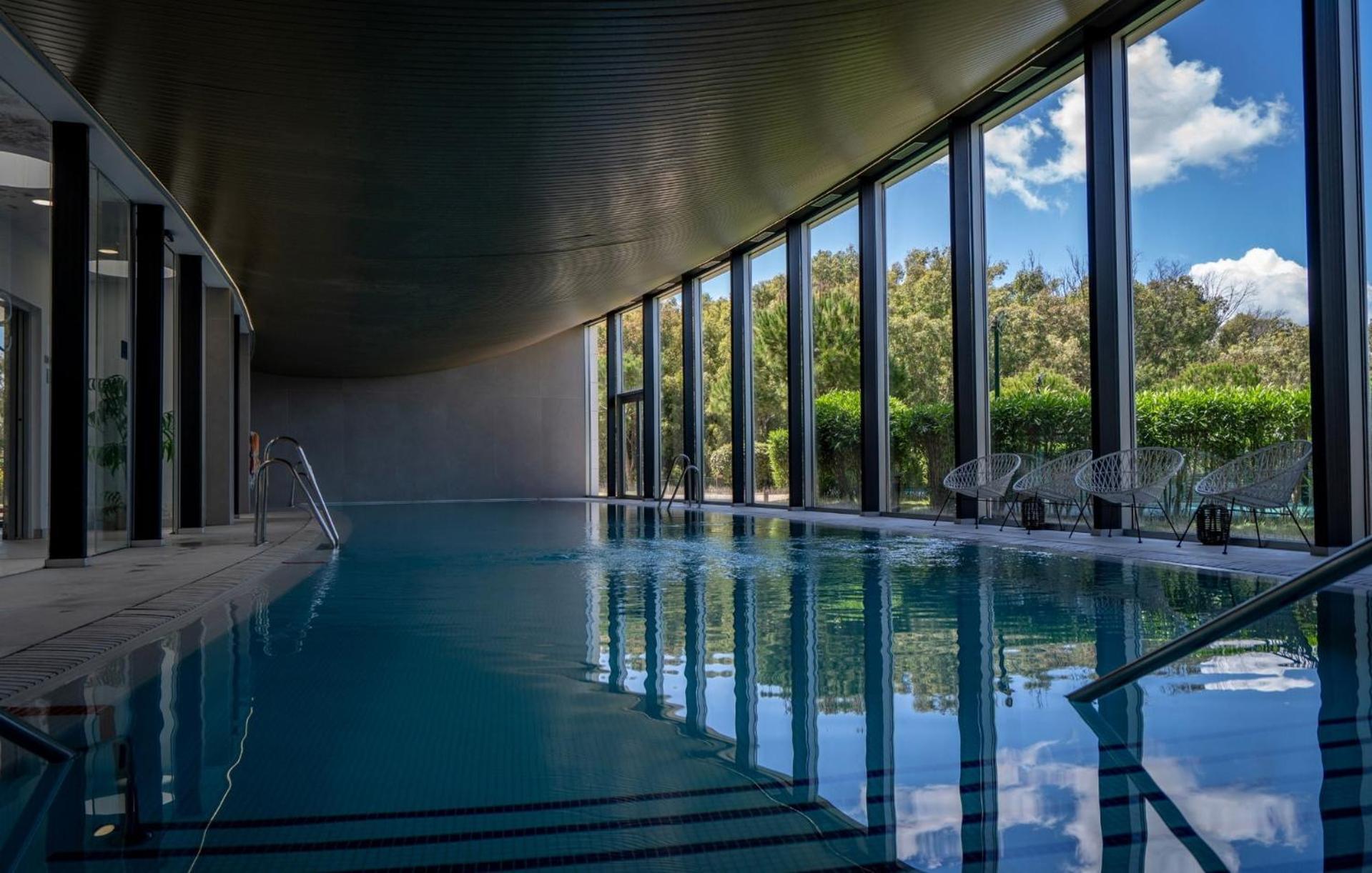 Modern 3-bedroom Luxury With Panoramic Sea Views The Edge,