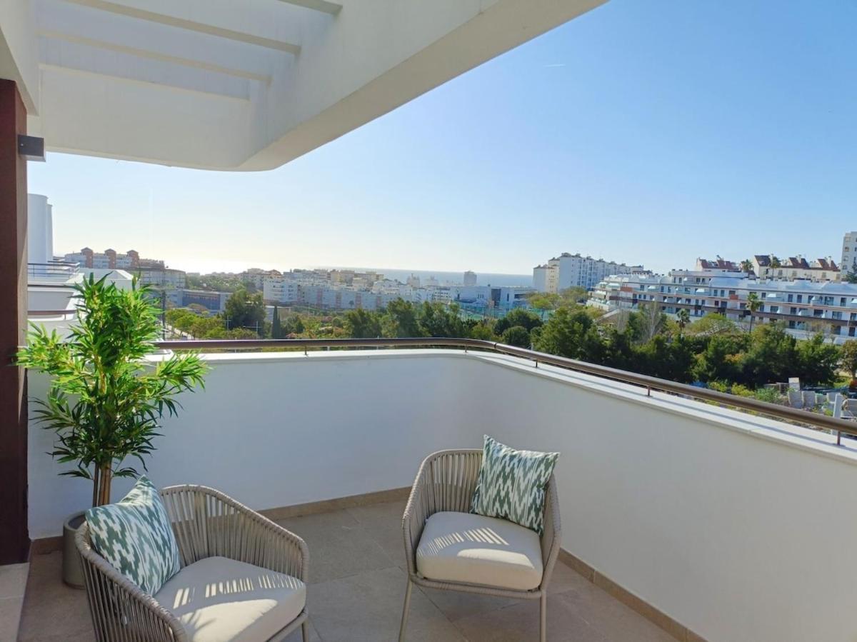 Seaview Penthouse Apartment *