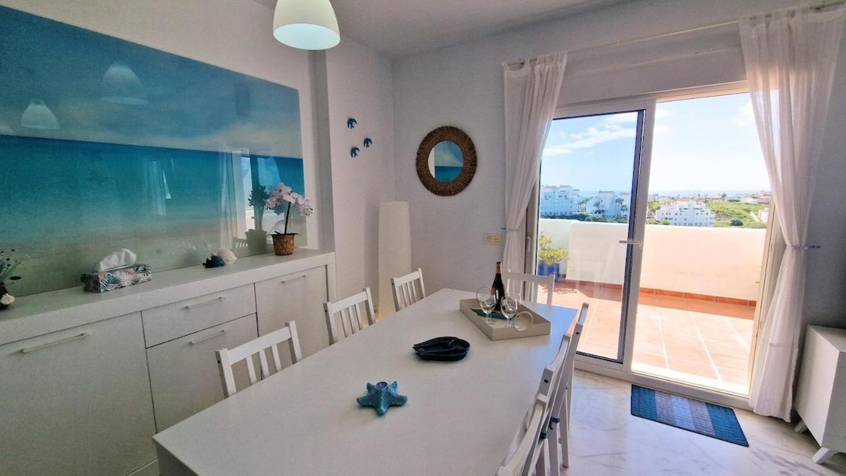 New Cococabana 1st Line Golf Valle Estepona