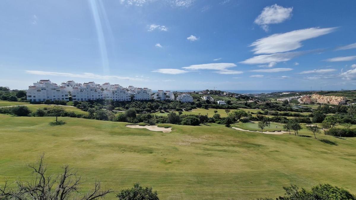 New Cococabana 1st Line Golf Valle Apartment