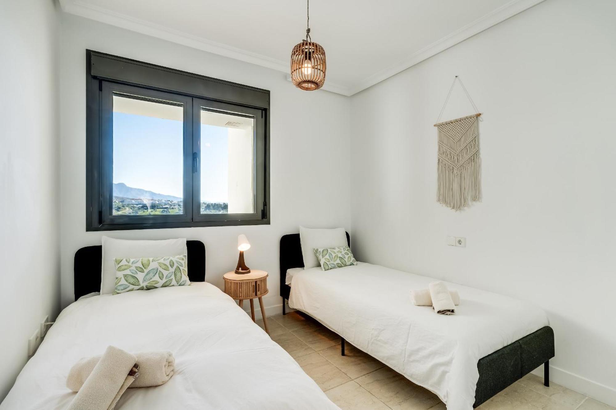 Sunset Golf - With Pool And Parking Apartment