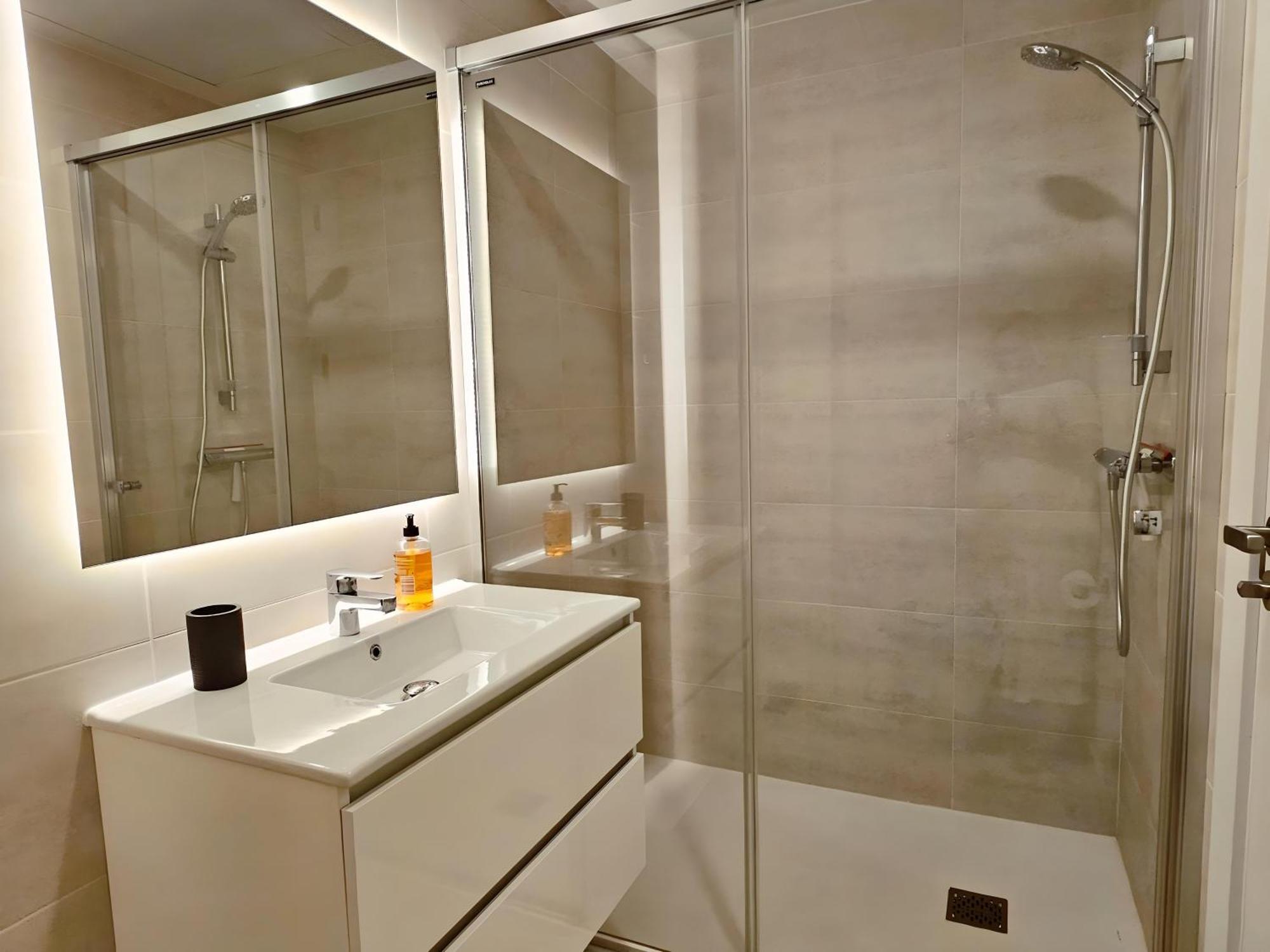 Apartment Vanian Village Dream Getaway By Lica Homes *