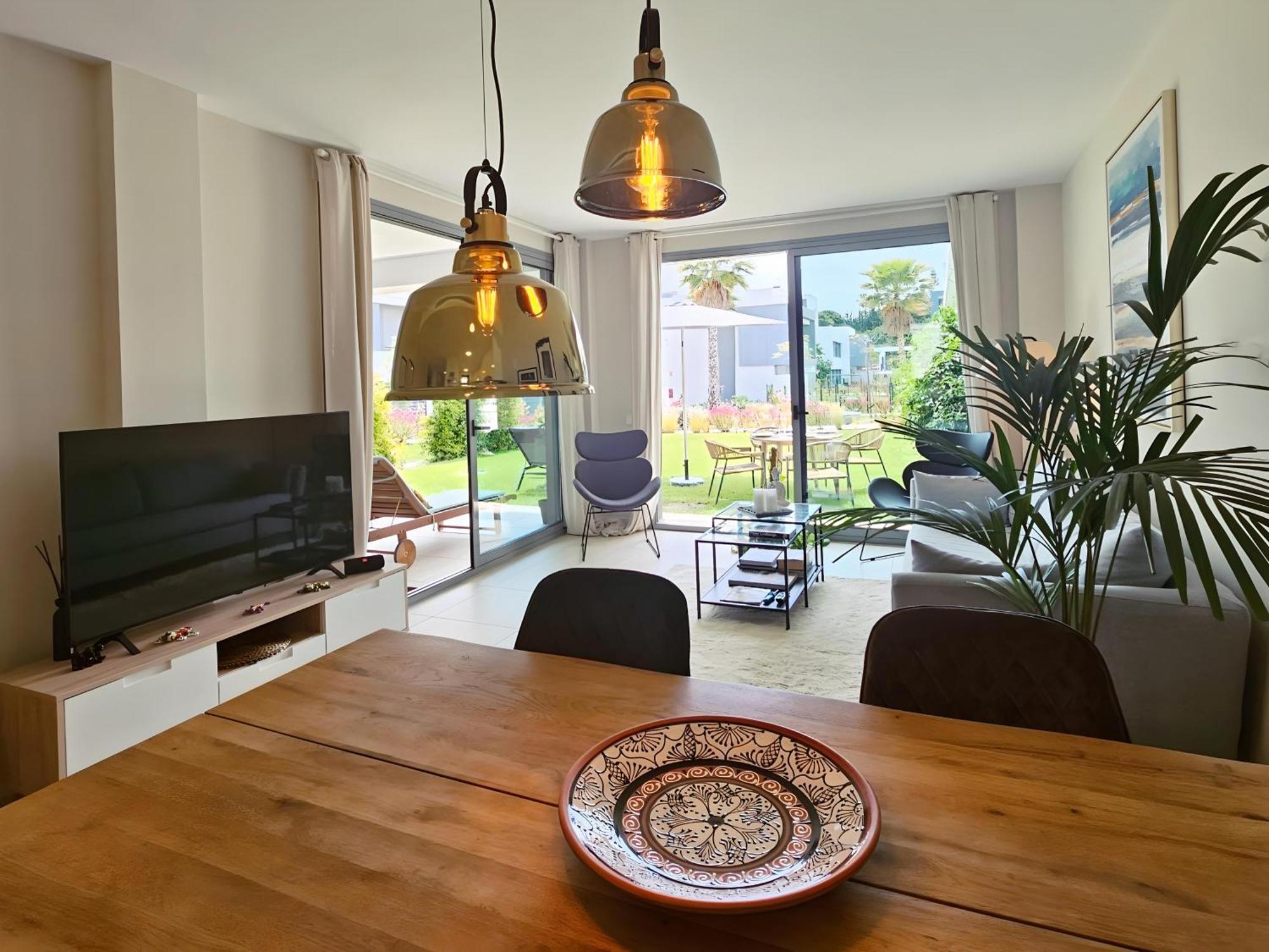 Vanian Village Dream Getaway By Lica Homes *