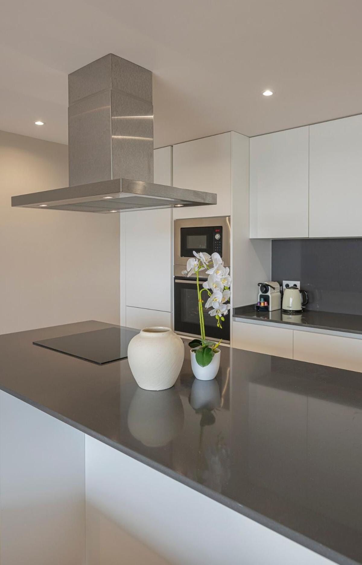 Fancy And Minimalist Flat In L Sea Views