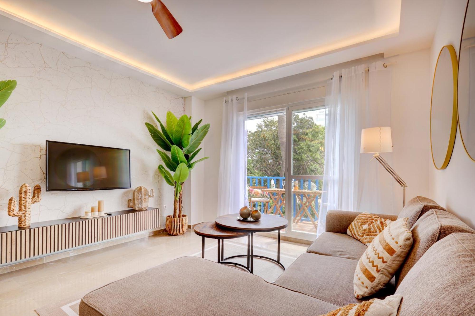 Apartamento Cozy Between The Port And The La Rada Estepona
