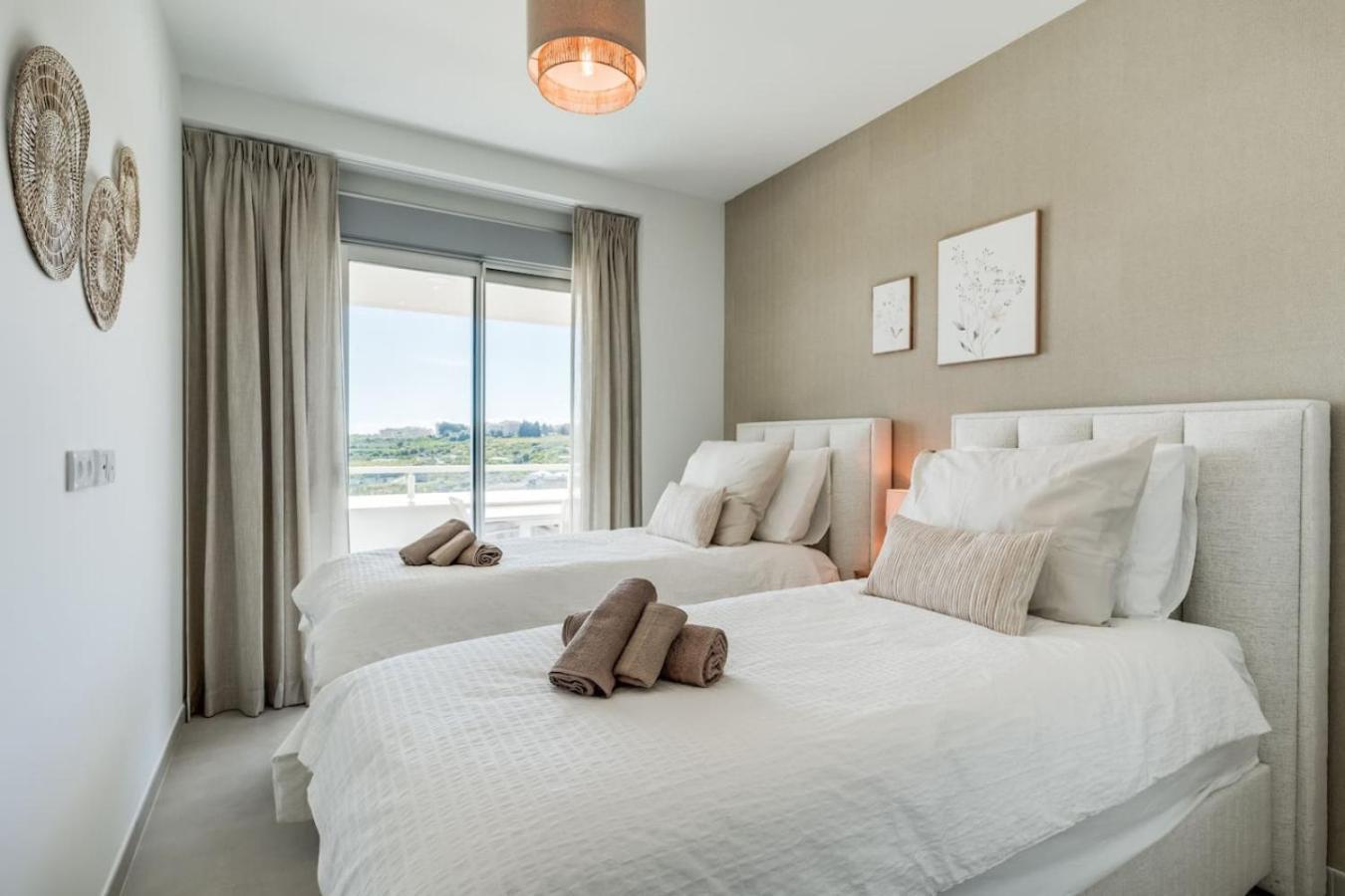 2br Oceana Gardens Amazing Views Luxury Apartment