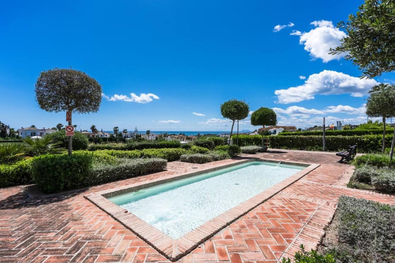 2br Sunset Golf With Sea View And Private Terrace Estepona
