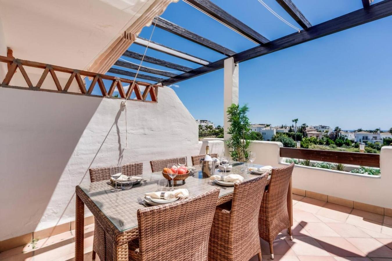 2br Sunset Golf With Sea View And Private Terrace Estepona