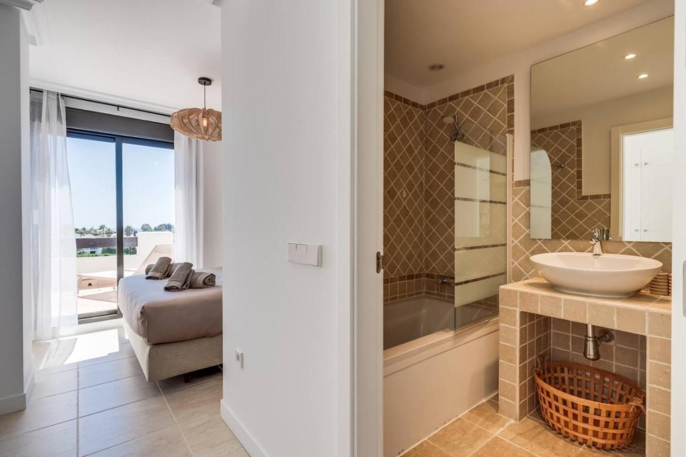 2br Sunset Golf With Sea View And Private Terrace * Estepona