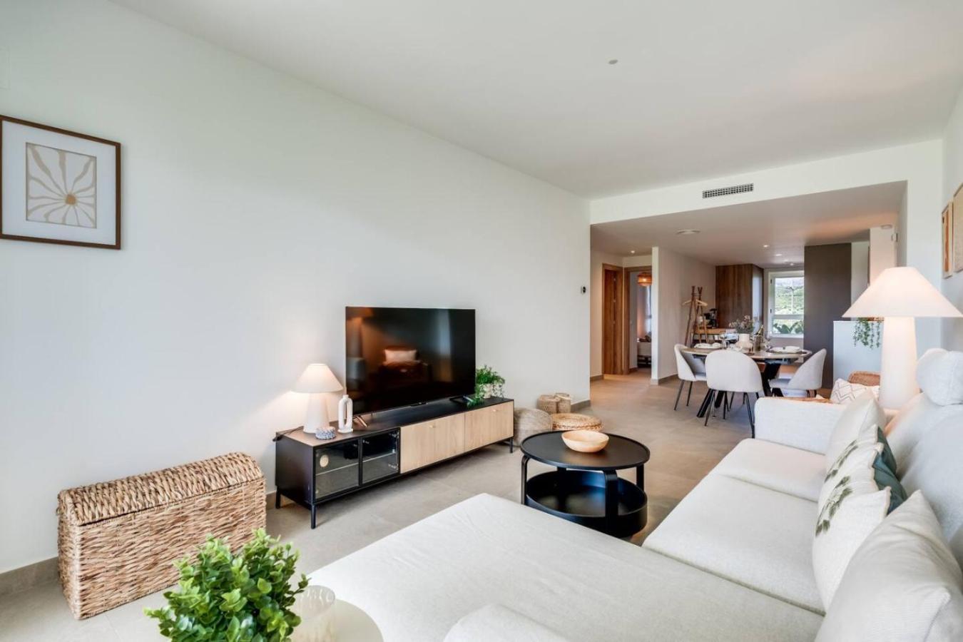 2br Sunny Golf Apt. Tuin Met Golfbaan Uitzicht Apartment