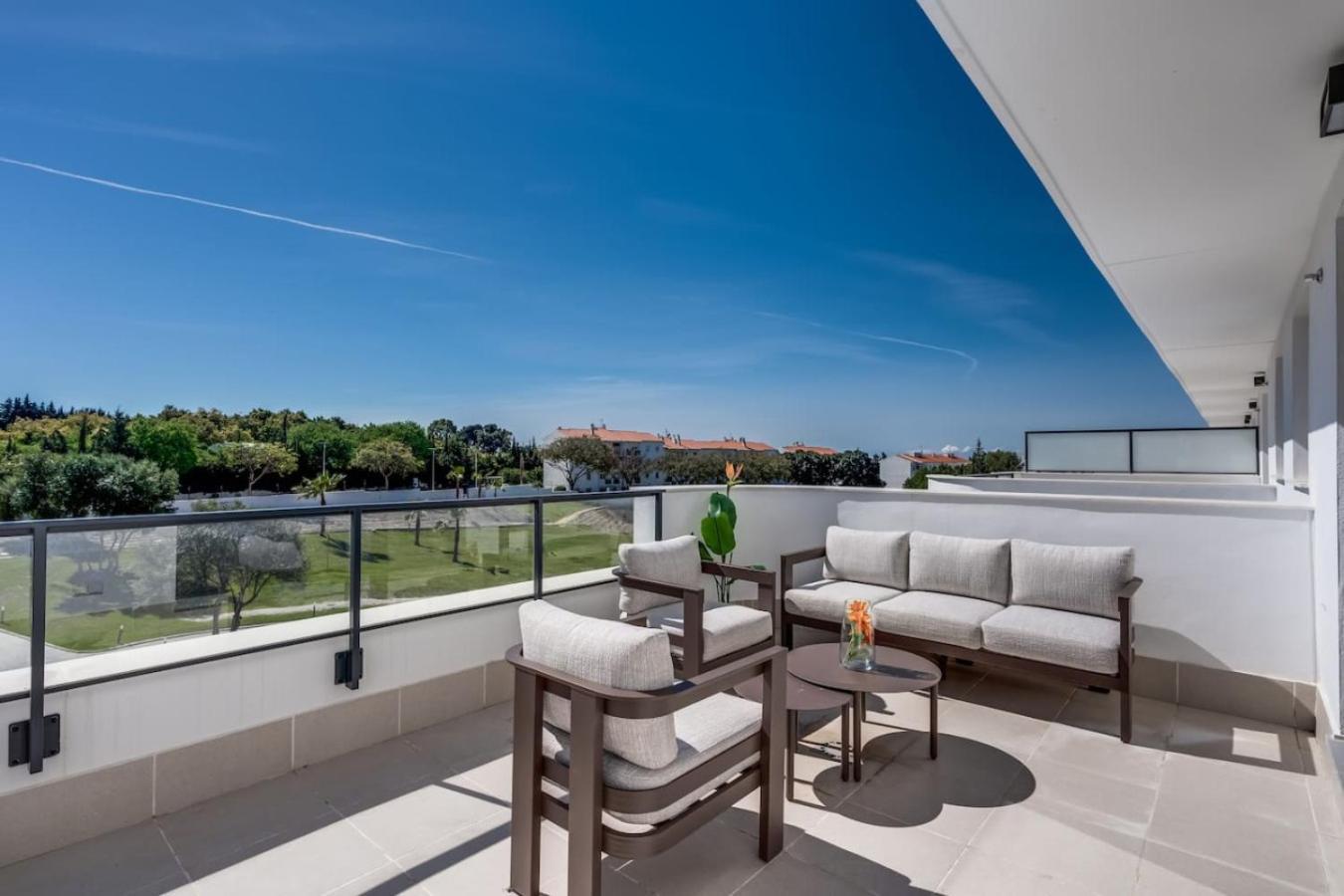 Aranya - Stylish Apt. With Great Views Appartement *