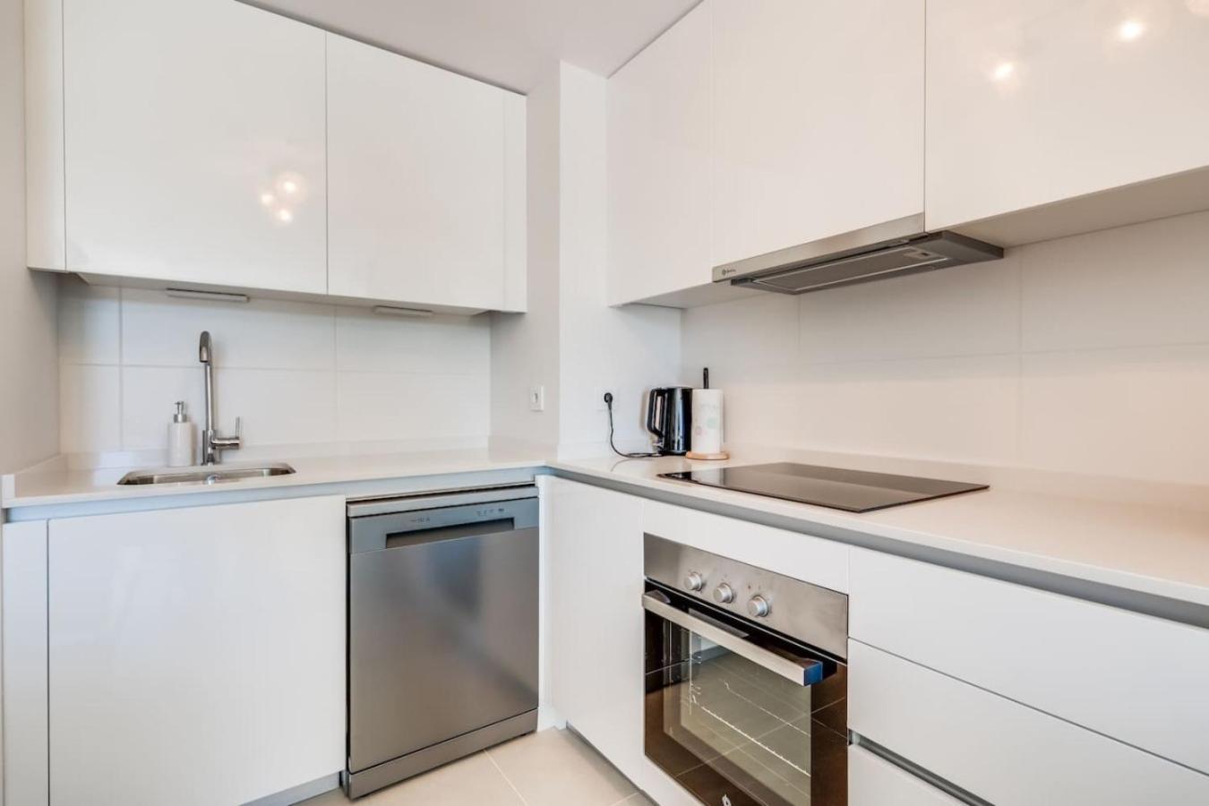 Aranya - Stylish Apt. With Great Views Appartement *