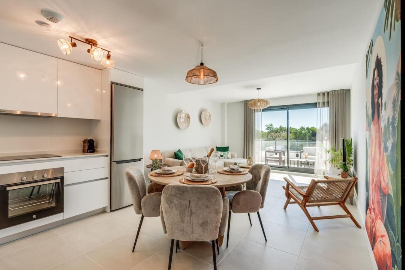 Aranya - Stylish Apt. With Great Views * Estepona