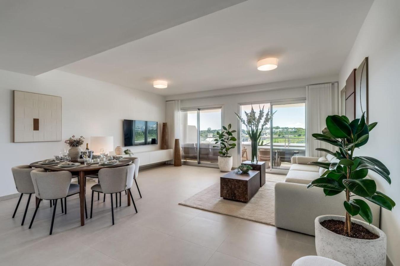 Appartement 3br With Great Panoramic Views At Oceana Gardens Estepona