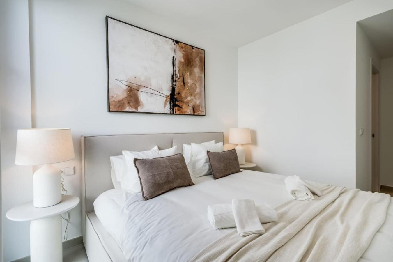 3br With Great Panoramic Views At Oceana Gardens Appartement