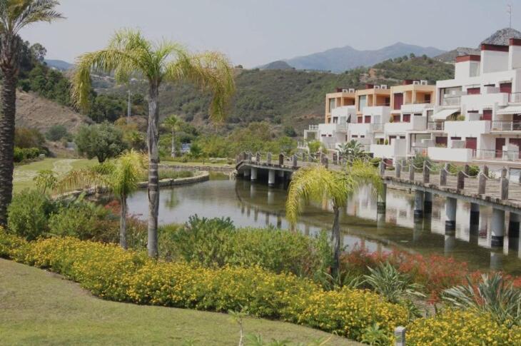 En Benahavis Apartamento *