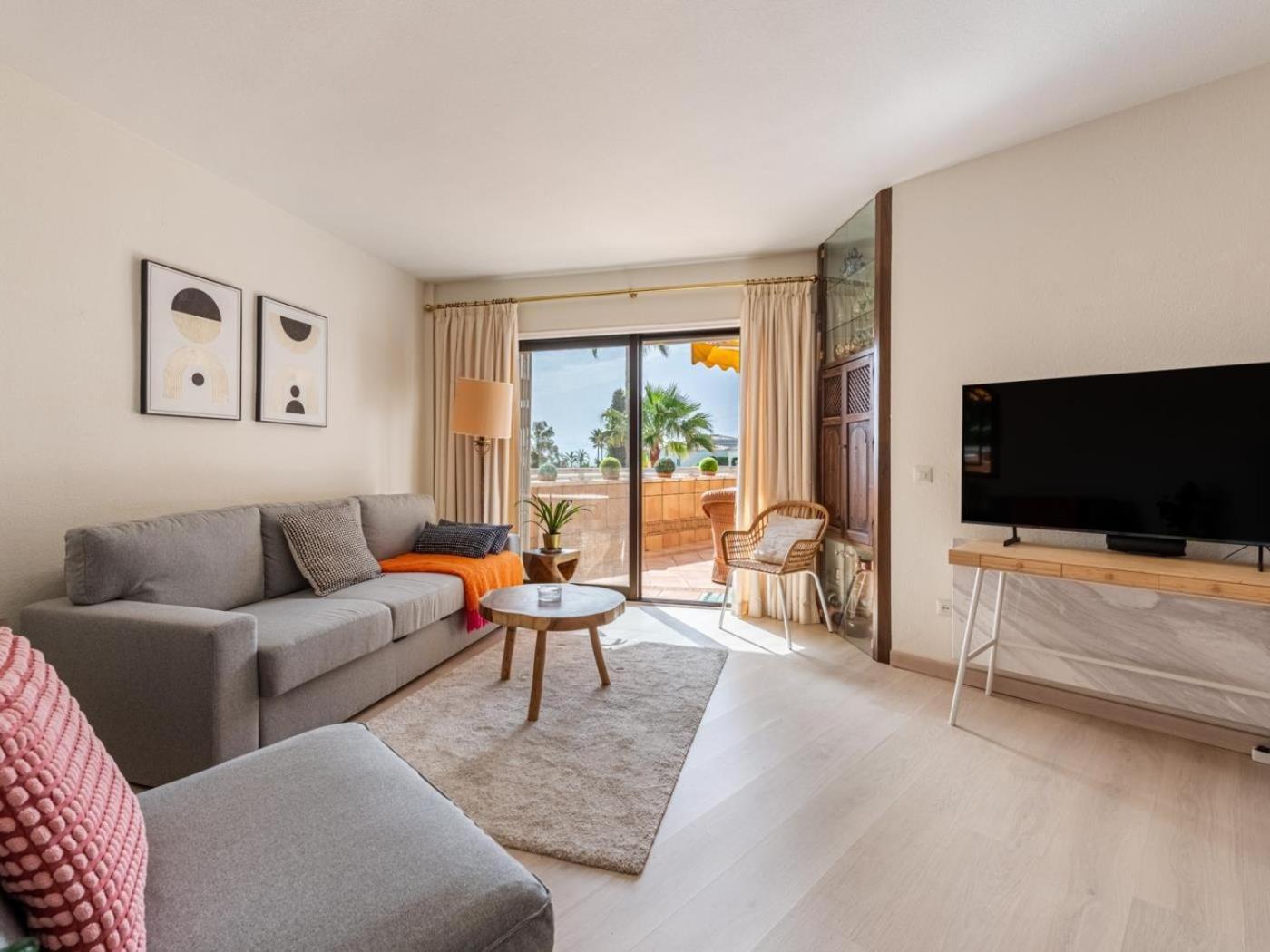 Atalaya Charming 1 Bedroom * Estepona