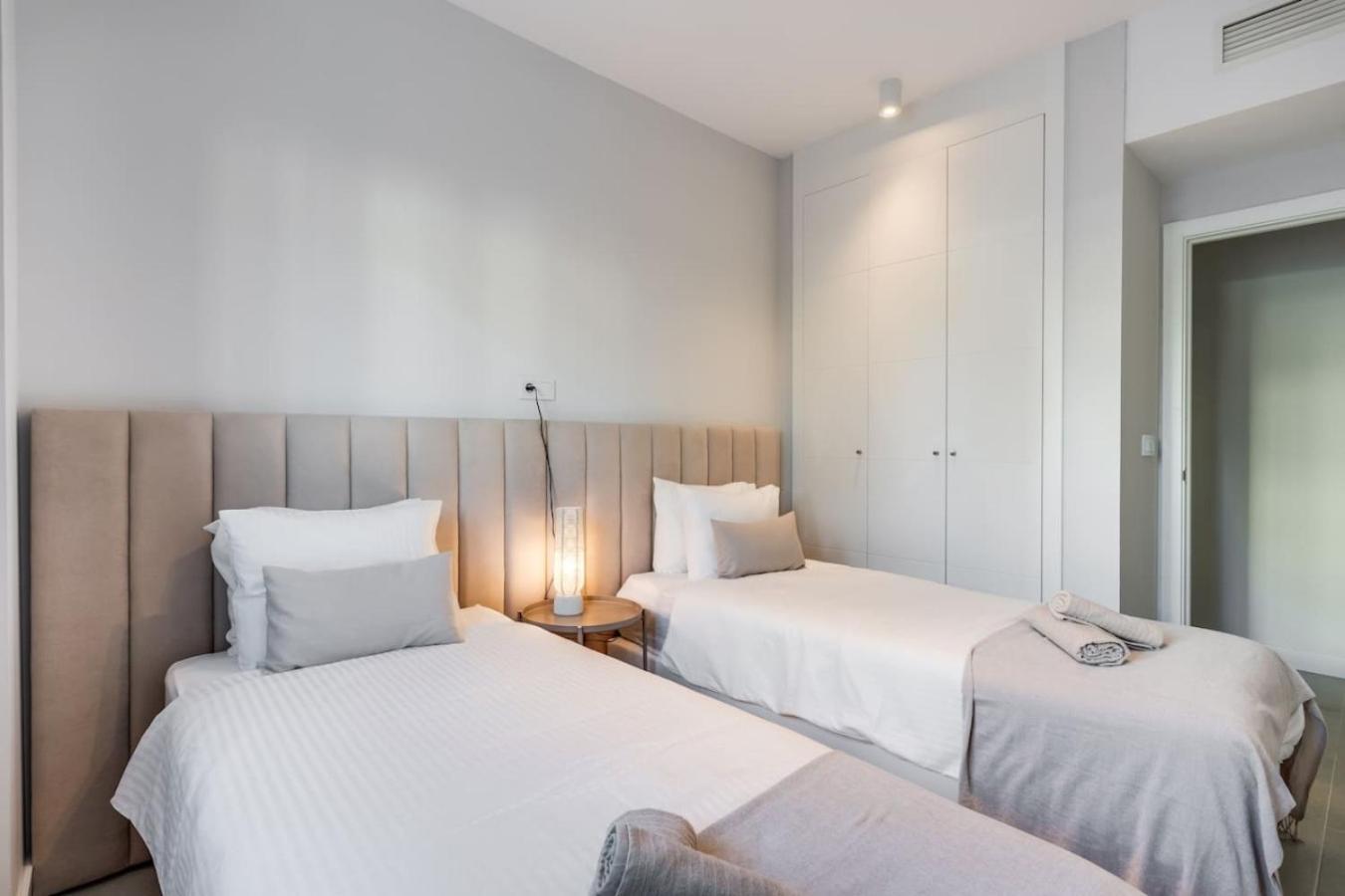 Aranya - With Spacious Private Terrace Apartamento