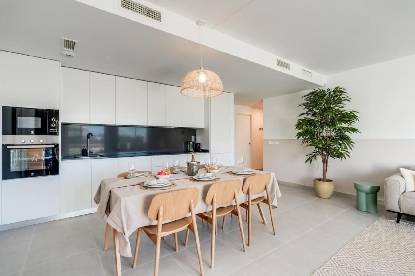 Charming 3br With Panoramic Views Estepona