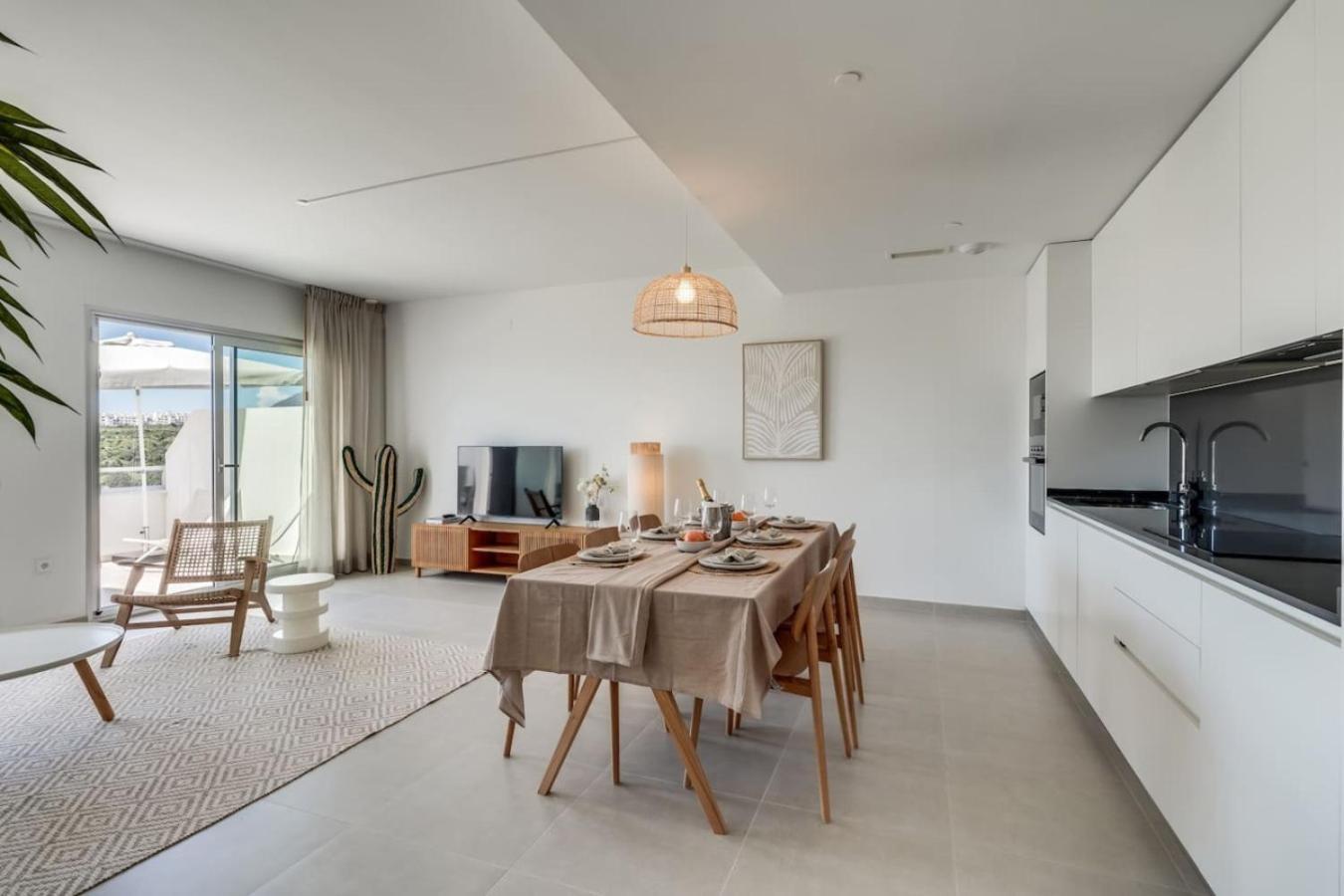 Charming 3br With Panoramic Views * Estepona