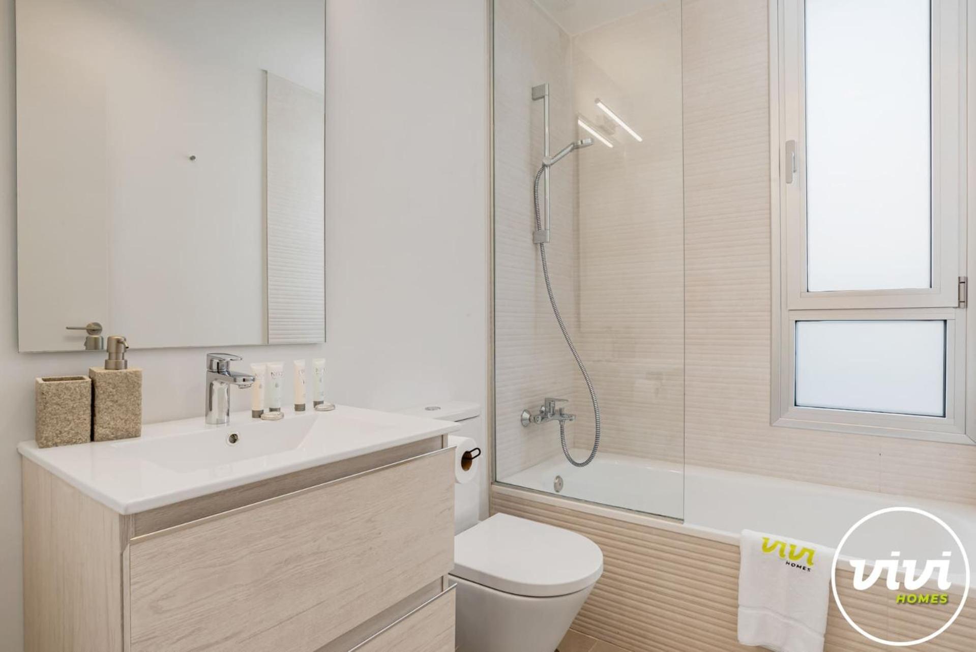 Vivi Homes - Feliz * Estepona