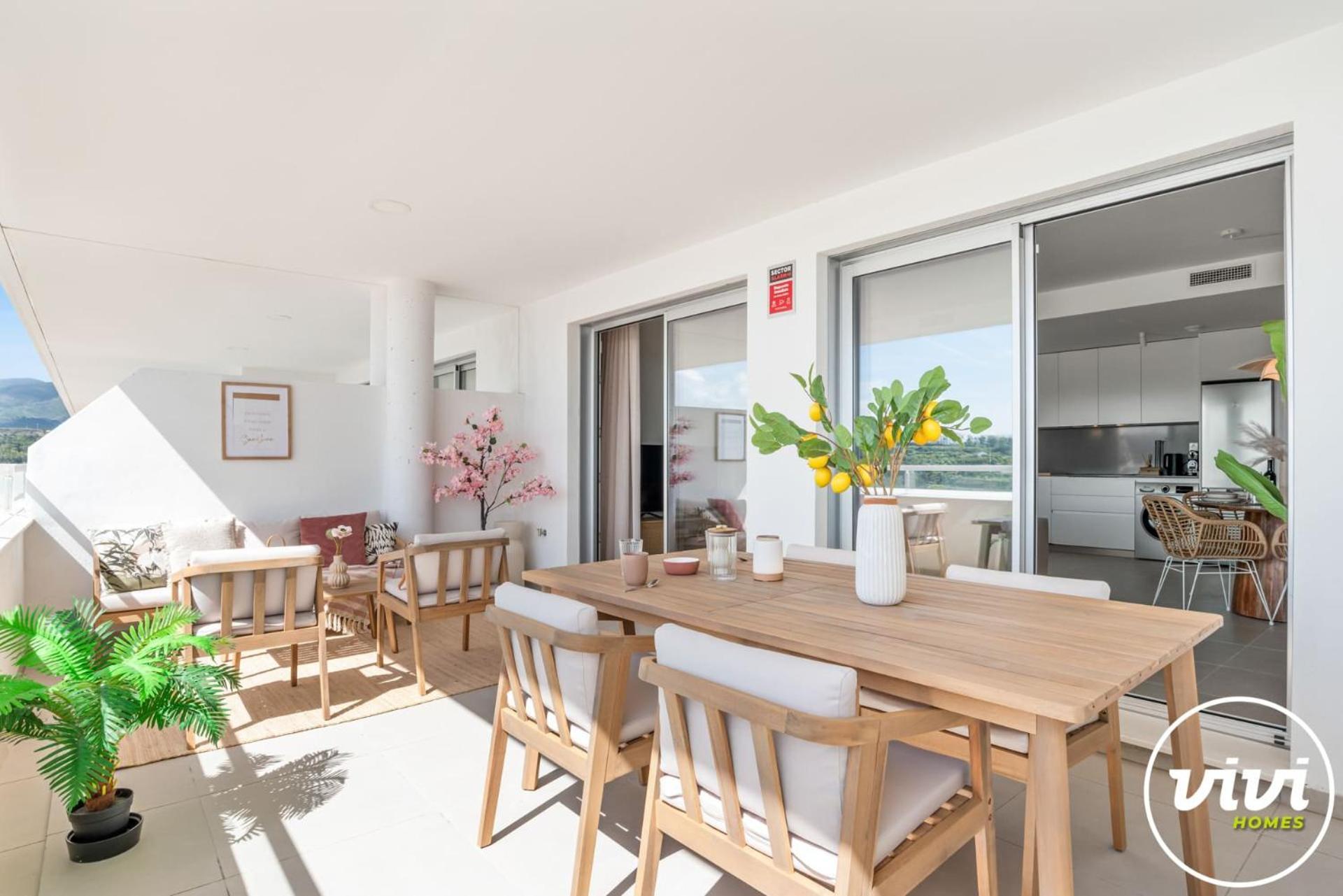 Vivi Homes - Sunshine Apartamento Estepona