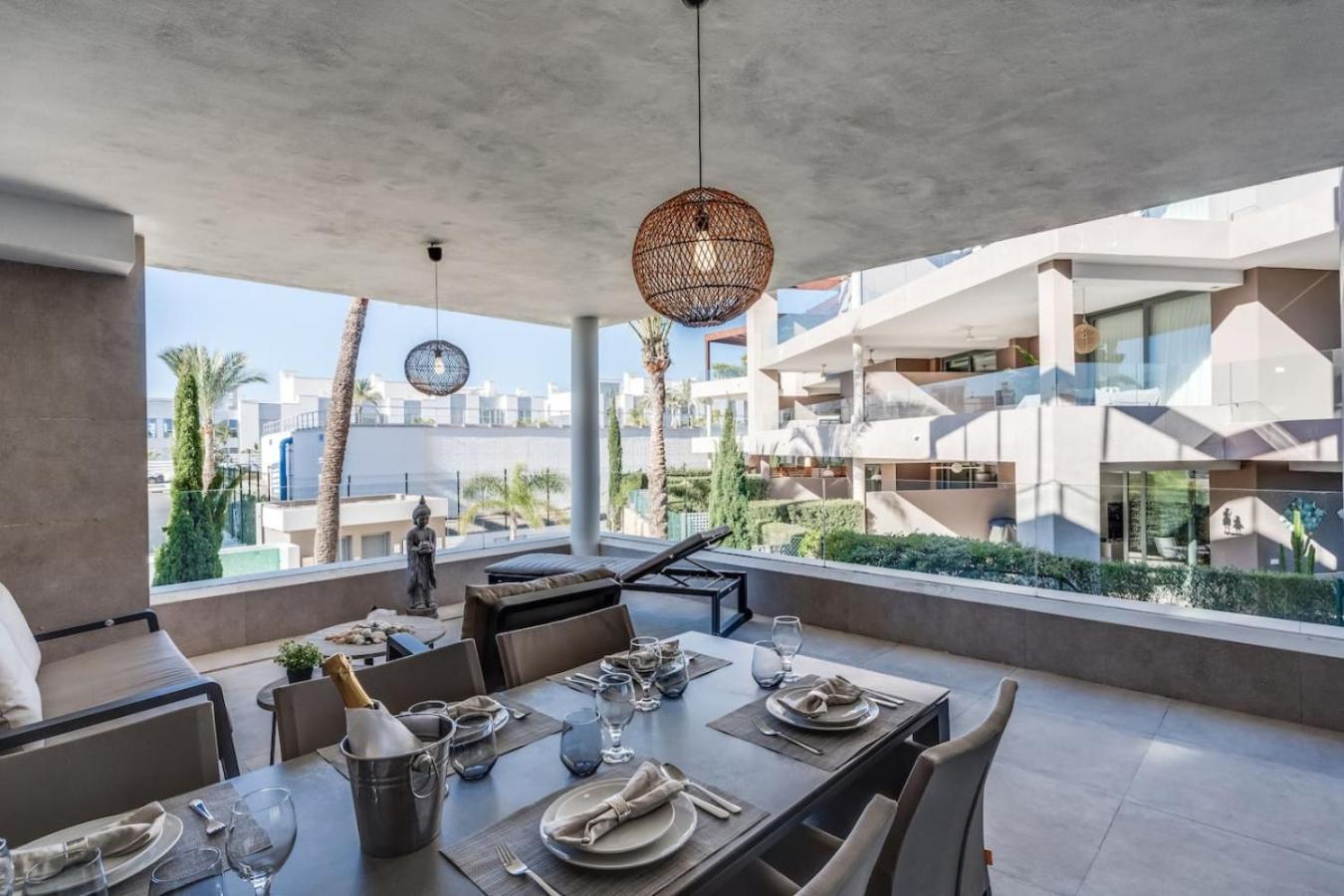 Rust En Luxe In The Apartment Estepona