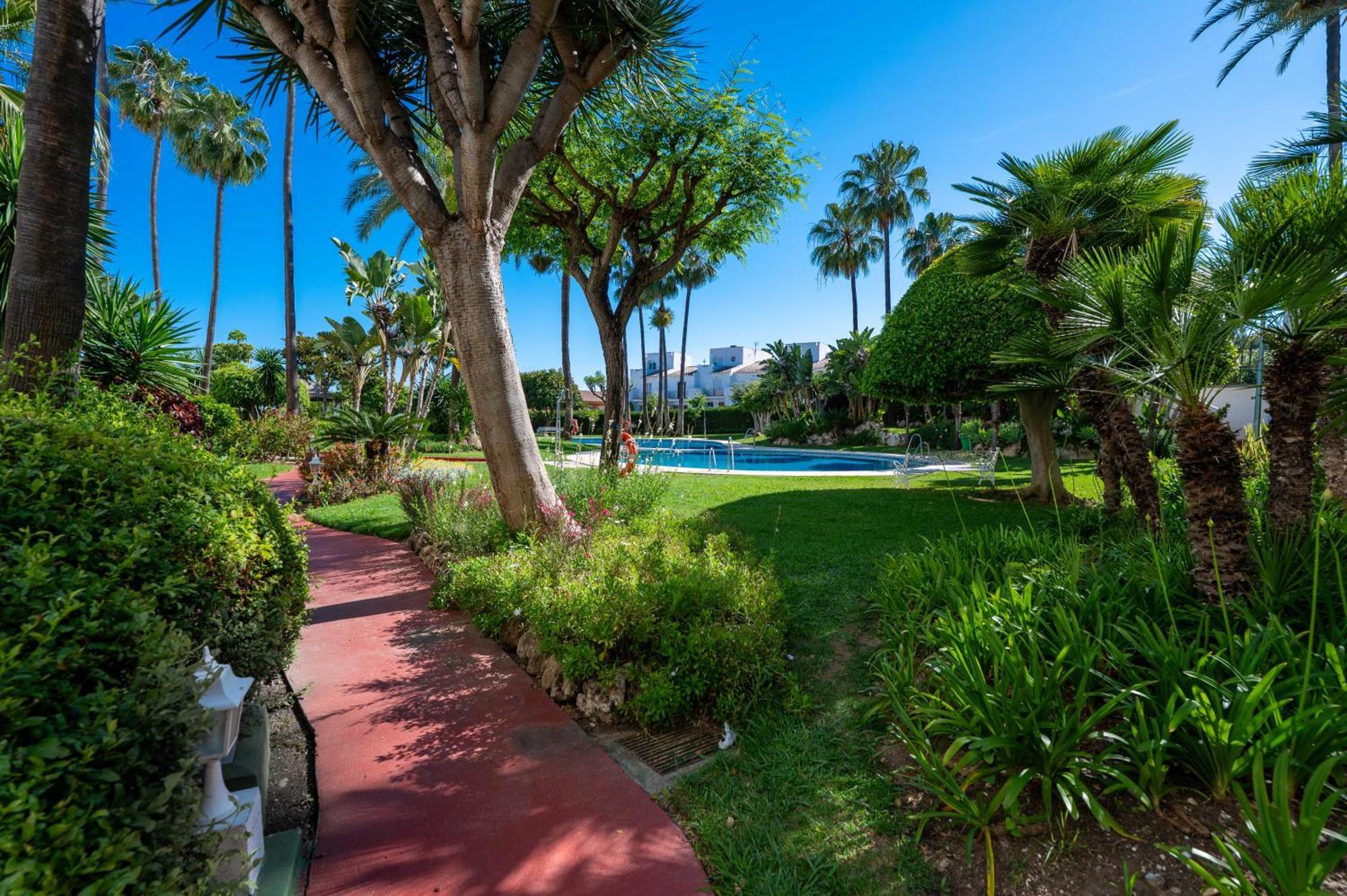 Sea View Nordic Royal Club Apartment Estepona