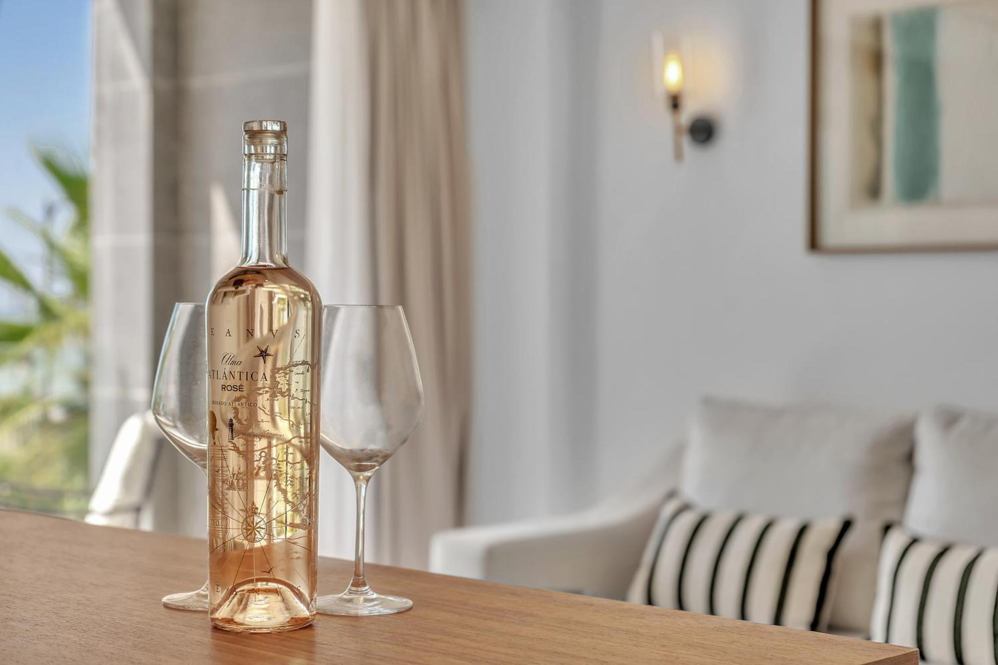 Apartamento La Viu - Luxury Beachfront Estepona