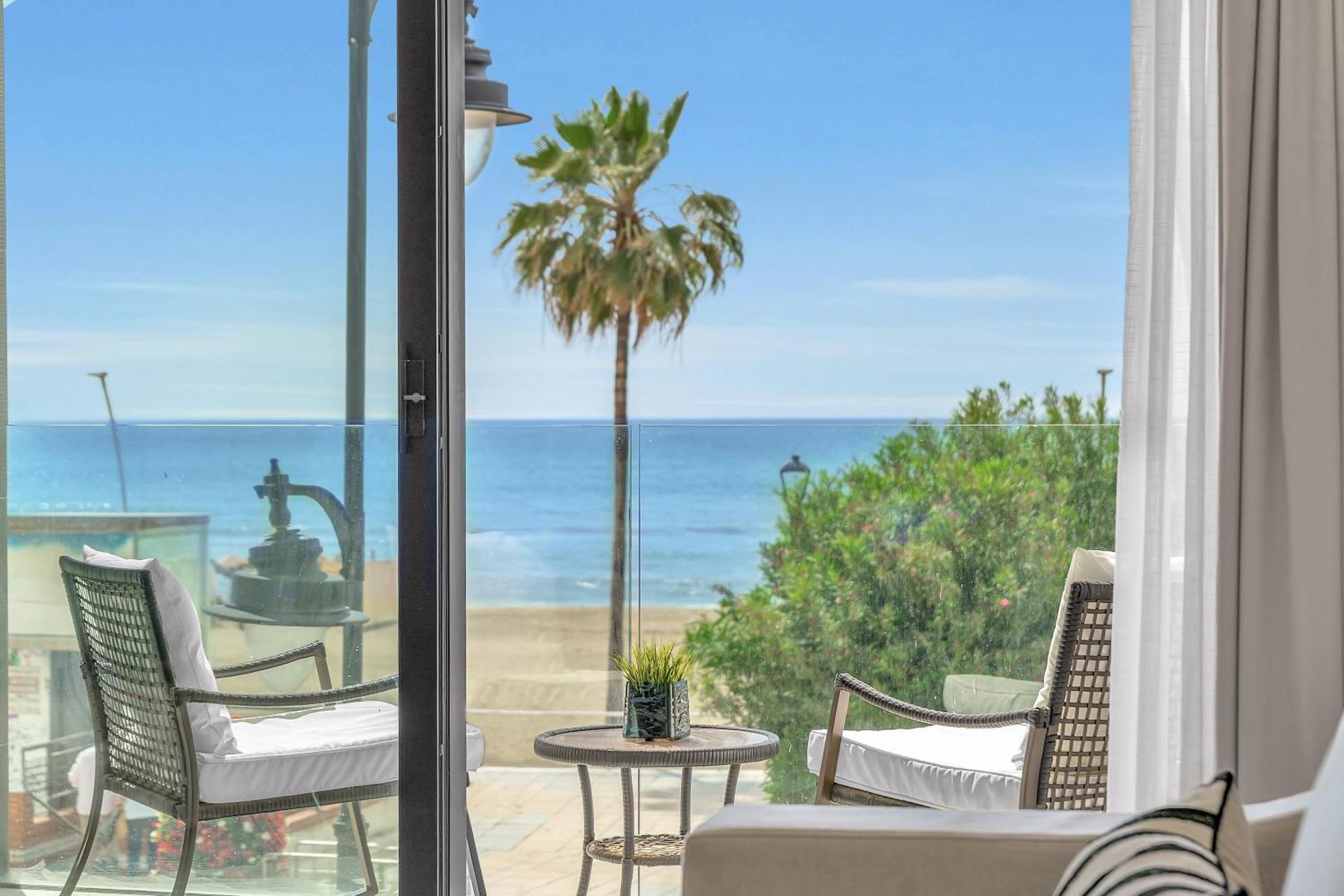 La Viu - Luxury Beachfront Estepona