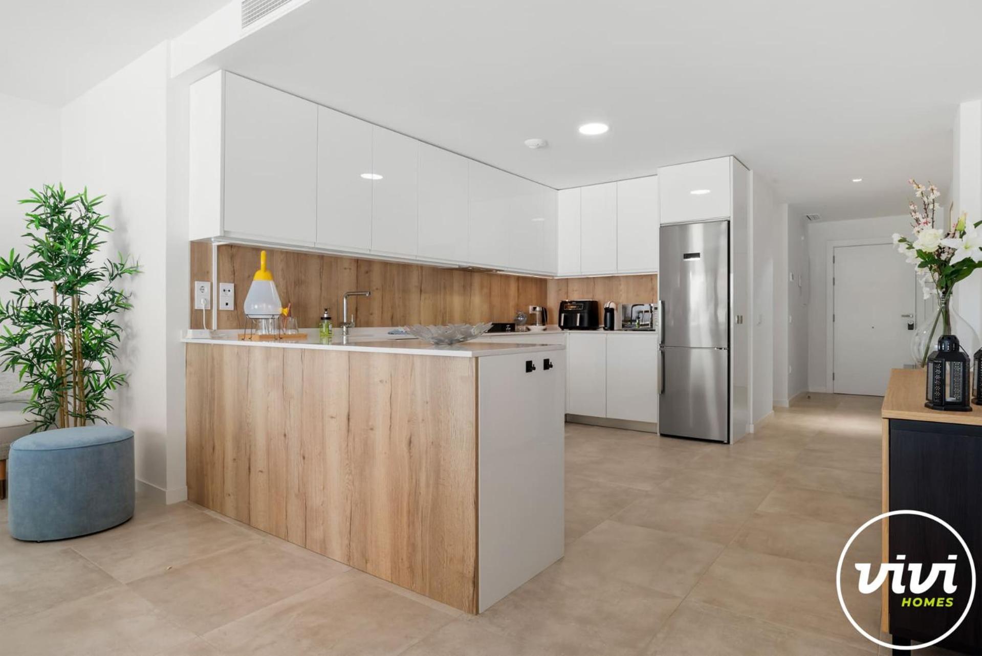 Vivi Homes - Ricos