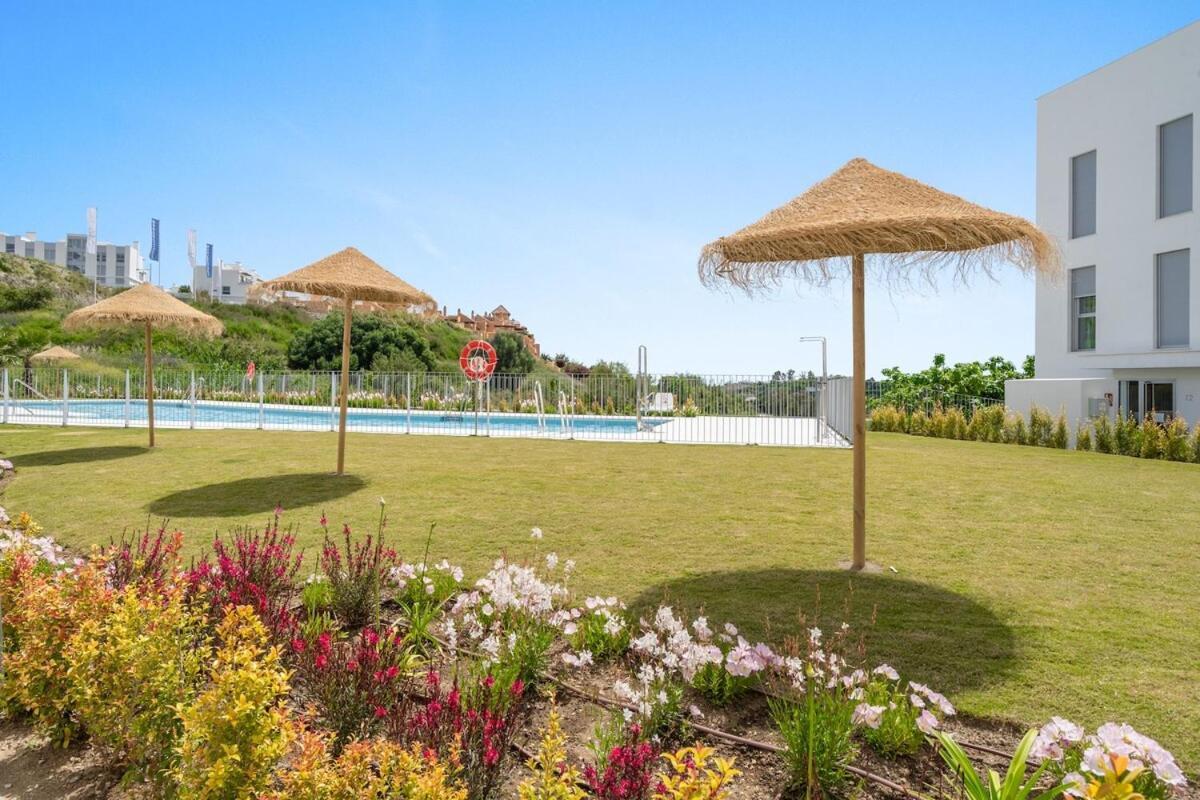 Amazing 3 Bedroom Penthouse Great Views Rdr482 Estepona