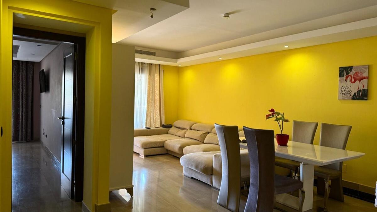 Exclusive 2 Bedroom Apartment *